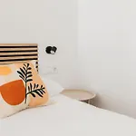 Stylish With Easy Access To Valencias Apartamento Valencia