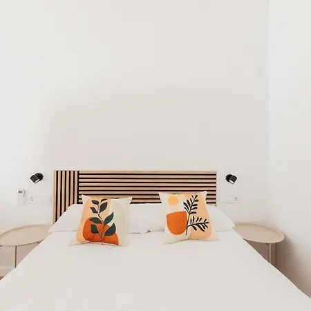 Stylish With Easy Access To Valencias Apartmán Valencie