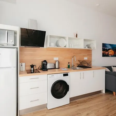 Stylish With Easy Access To Valencias Appartamento *